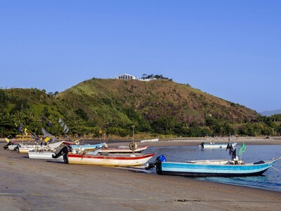 professional outboard engines and marine spare parts manufacturer-7.jpg